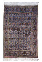 Load image into Gallery viewer, Pastel Lattice Kashmiri Wool Rug