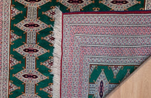 Load image into Gallery viewer, Zahir Shahi Emerald Wool Treasure