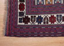 Load image into Gallery viewer, Majestic Medallion Antique Barjesta Kilim