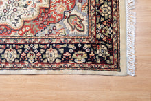 Load image into Gallery viewer, Ivory Medallion Indian Wool Rug