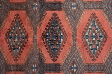 Load image into Gallery viewer, Indian Wool Rug with Tribal Geometry