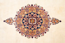Load image into Gallery viewer, Ivory Medallion Indian Wool Rug