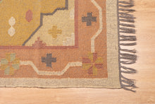 Load image into Gallery viewer, Rustic Geometric Handwoven Jute Dhurrie