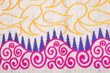 Load image into Gallery viewer, Handwoven Paisley Medallion Wool Dhurrie