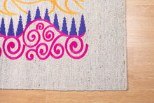 Load image into Gallery viewer, Handwoven Paisley Medallion Wool Dhurrie