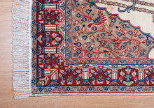 Load image into Gallery viewer, Ivory Niche Vase Wool Rug