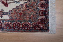 Load image into Gallery viewer, Ivory Niche Vase Wool Rug