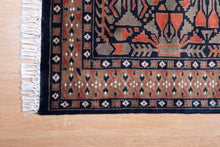 Load image into Gallery viewer, Tribal Starburst Geometric Wool Rug