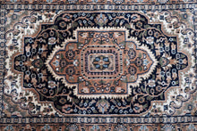 Load image into Gallery viewer, Heritage Medallion Wool Area Rug