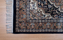 Load image into Gallery viewer, Heritage Medallion Wool Area Rug