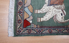 Load image into Gallery viewer, Royal Elephant Motif Wool Rug