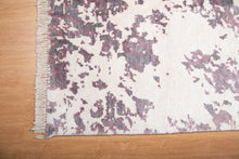 Load image into Gallery viewer, Ivory Mist Abstract Silk Rug