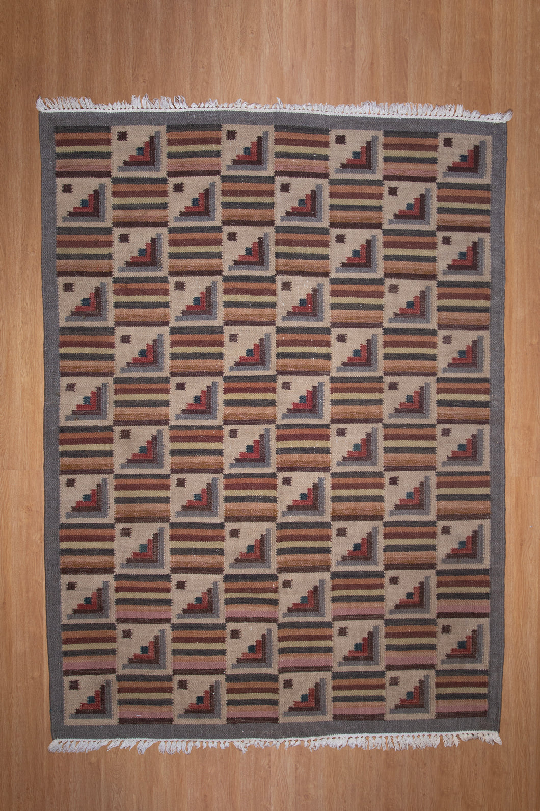 Heritage Stair-Step Wool Dhurrie Rug