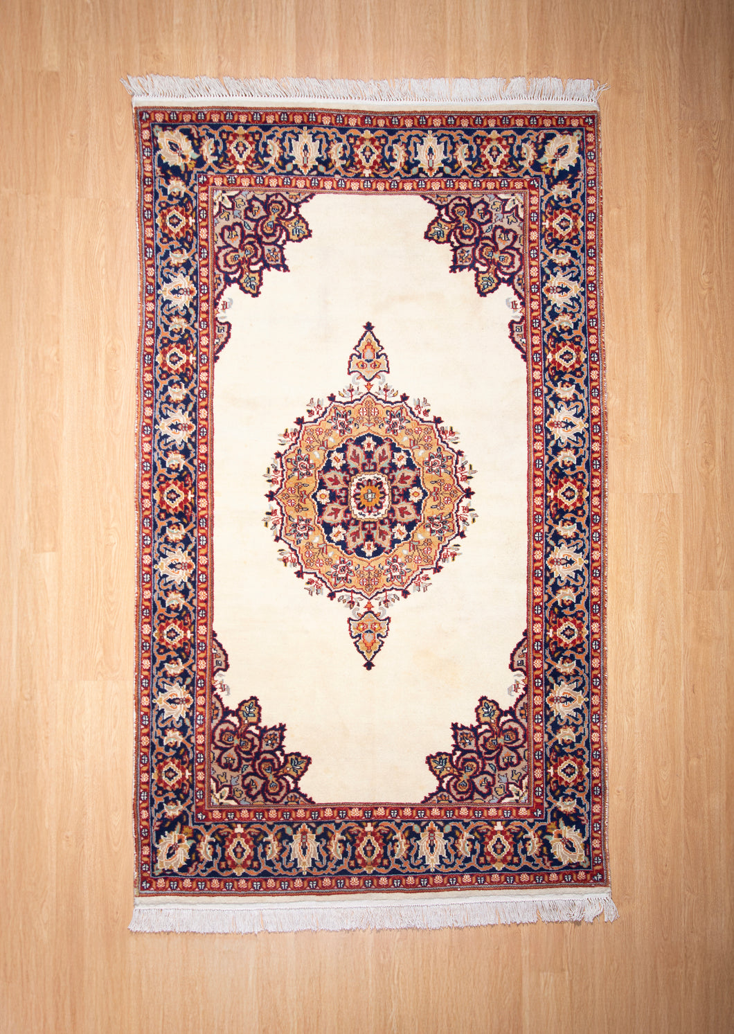 Ivory Medallion Indian Wool Rug