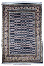 Load image into Gallery viewer, Paisley Patterned Indian Wool Rug
