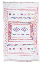 Load image into Gallery viewer, White Base Handwoven Moroccan Kilim
