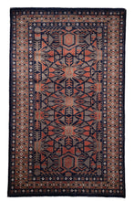 Load image into Gallery viewer, Tribal Starburst Geometric Wool Rug
