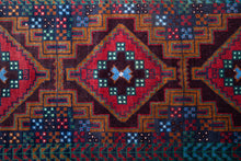 Load image into Gallery viewer, Geometric Medallion Baluchi Wool Rug
