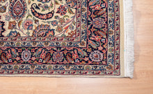 Load image into Gallery viewer, Elegant Floral Isfahan Wool Rug
