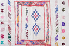 Load image into Gallery viewer, White Base Handwoven Moroccan Kilim
