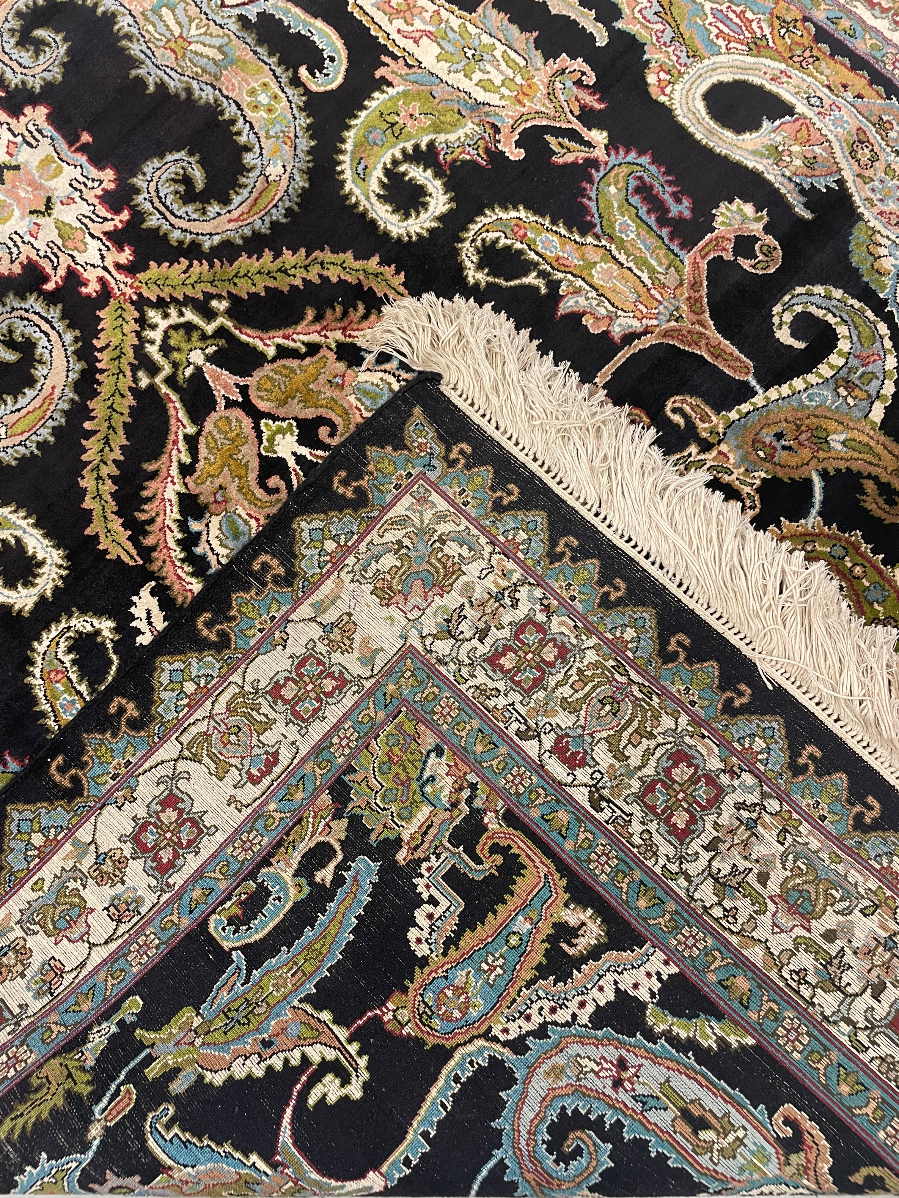 Pasiley Shawl Design Silk Carpet