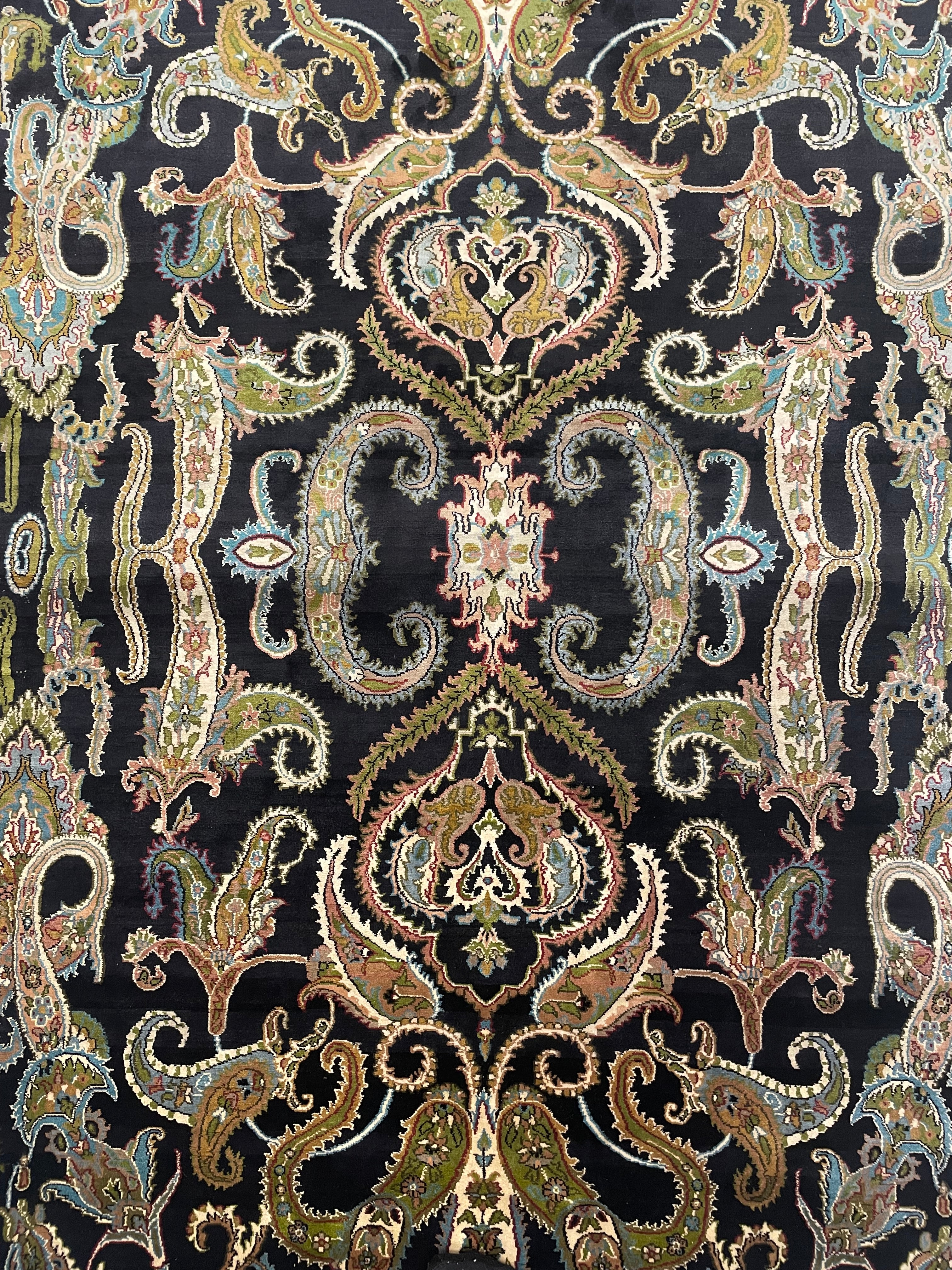 Pasiley Shawl Design Silk Carpet
