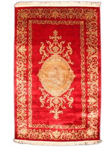Royal Medallion Silk Carpet
