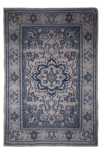 Load image into Gallery viewer, Handmade Rugged Low-Pile Wool Carpet – Classic Floral Design in Soft Greys
