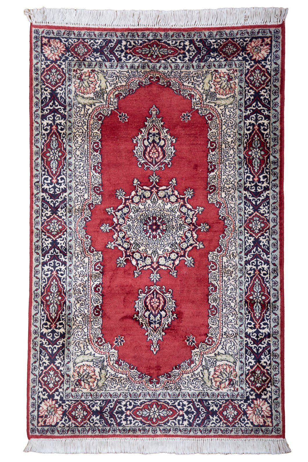 Kashmir Silk Rug – Crimson Medallion Majesty